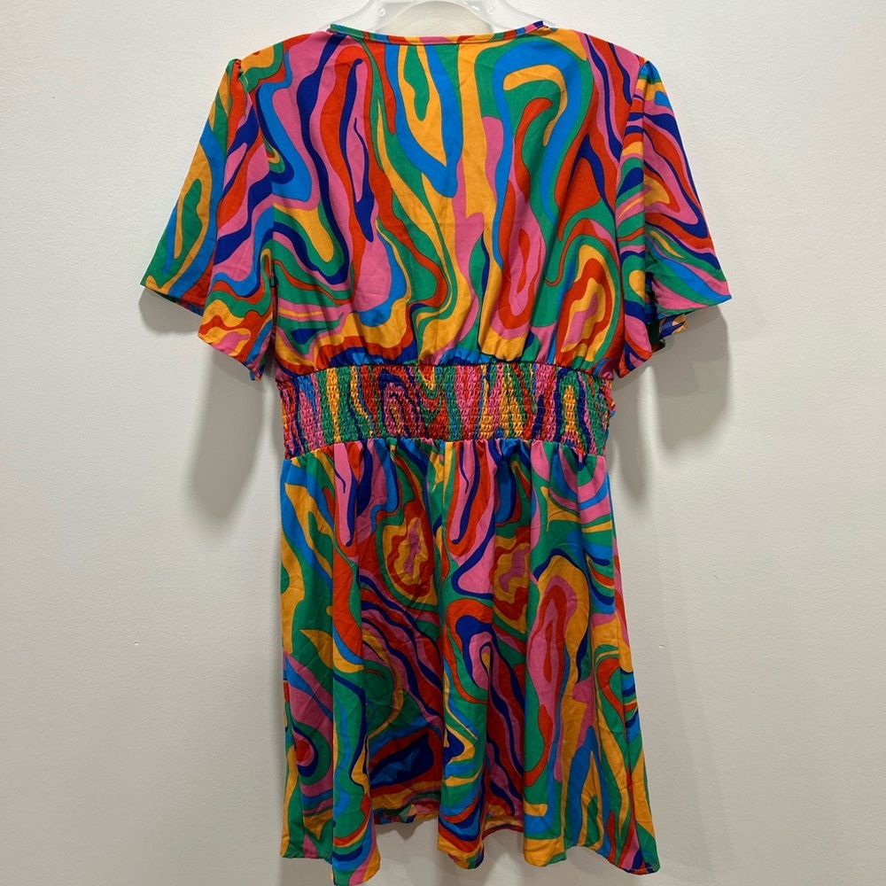 Colorful‎ Abstract Pattern Dress - Picture 2 of 3